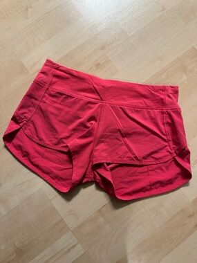Lululemon Speed Up Low-Rise Lined Shorts Lip Gloss Pink 6